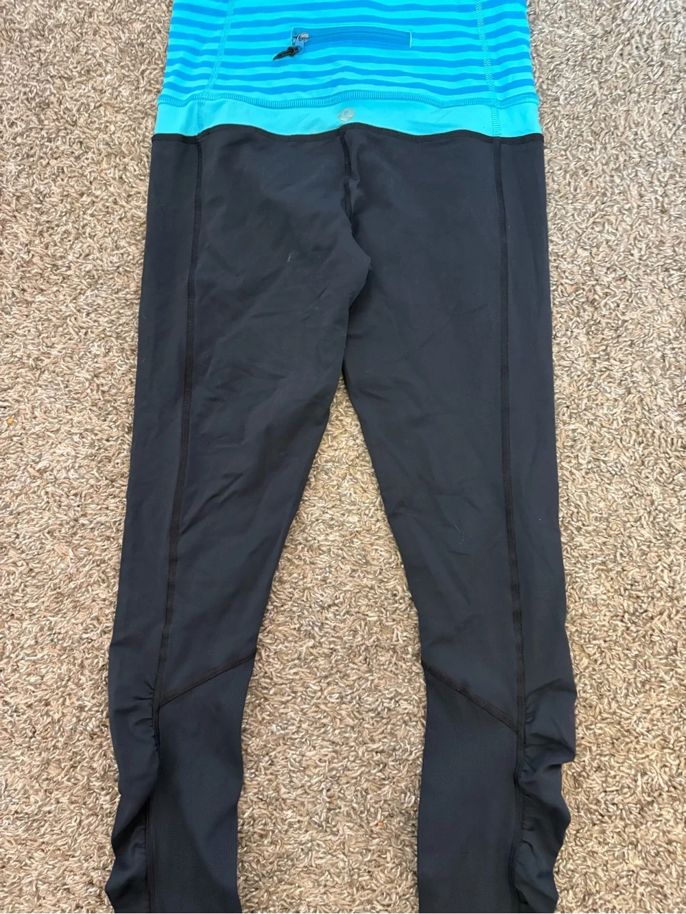 Lululemon Run Inspire Tight Reflective Ruffles Black Blue Rear Zip Sz 4